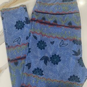 Lula Roe Blue Floral Patterned Leggings